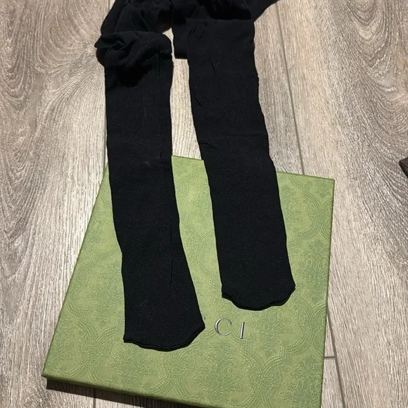Gucci Black Hosiery with Green Box - Picture 3 of 3